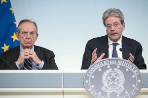 Il Ministro dell’Economia e delle Finanze Pier Carlo Padoan ed il Presidente del Consiglio Paolo Gentiloni